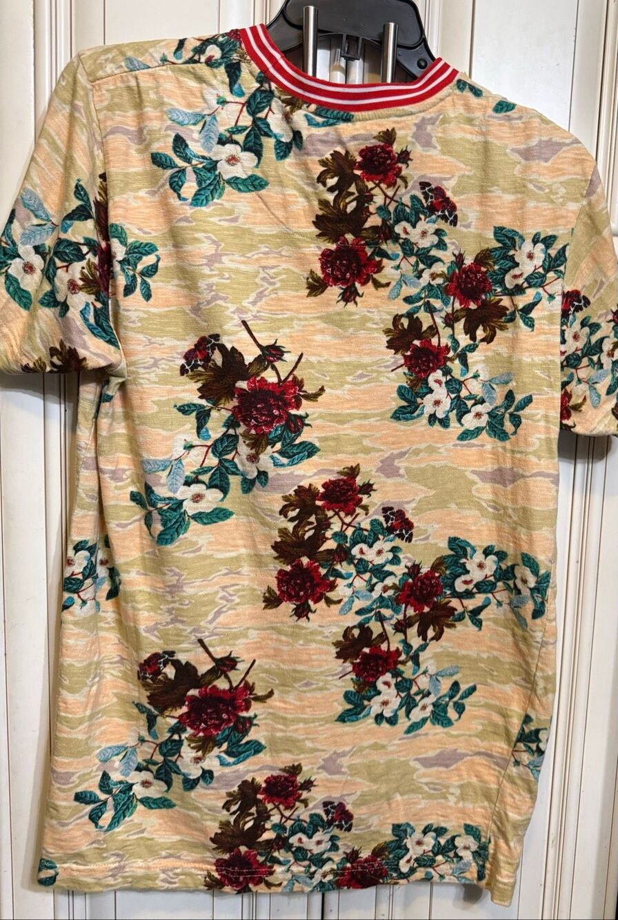 Billionaire Boys Club Men's “Smell The Roses” Camo Floral Print T-Shirt Small